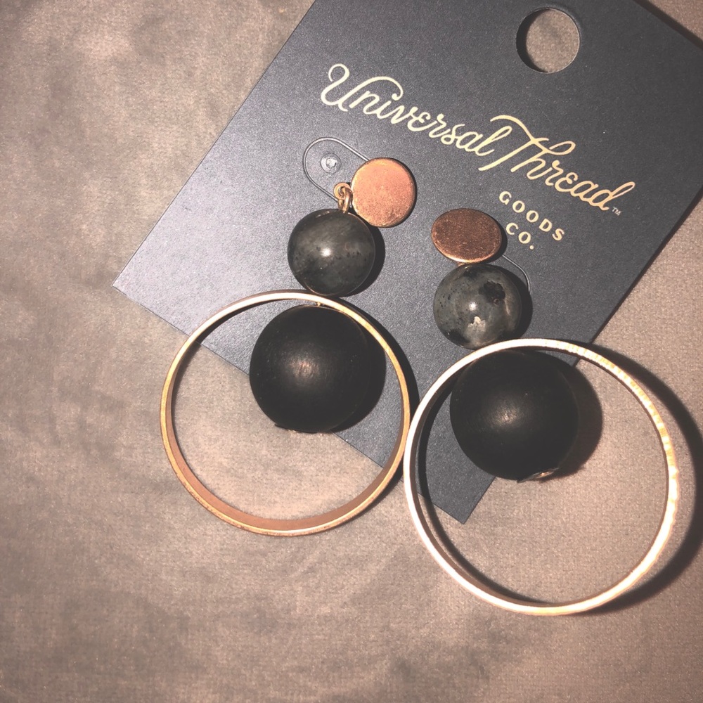 Universal thread Rose gold/ black ring earrings